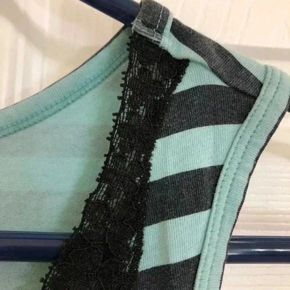 DKNY  Blue Striped Tank Top Size Small - Picture 7 of 12